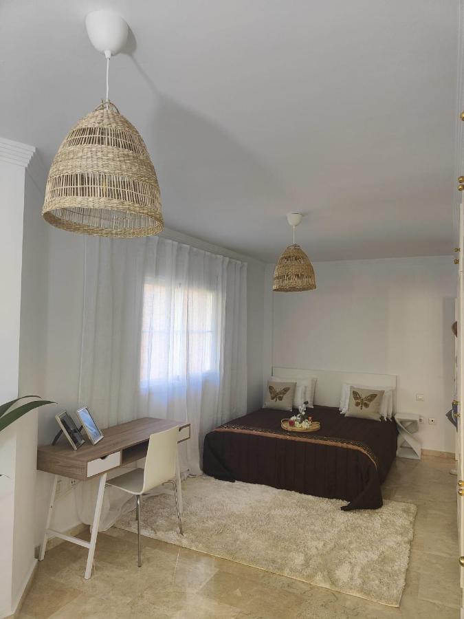 Center Beach 2 Beds Appartement Elviria Marbellac Extérieur photo